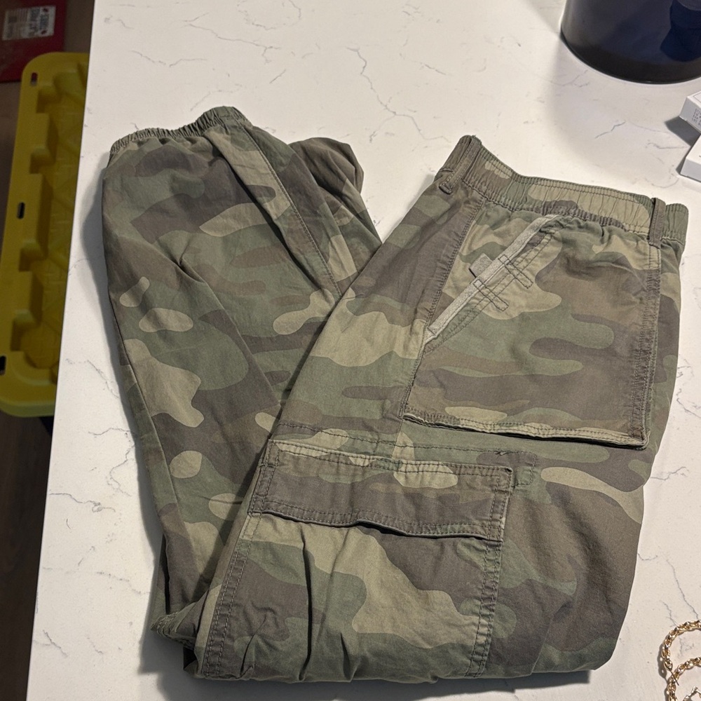 Green Camouflage Cargo Pants